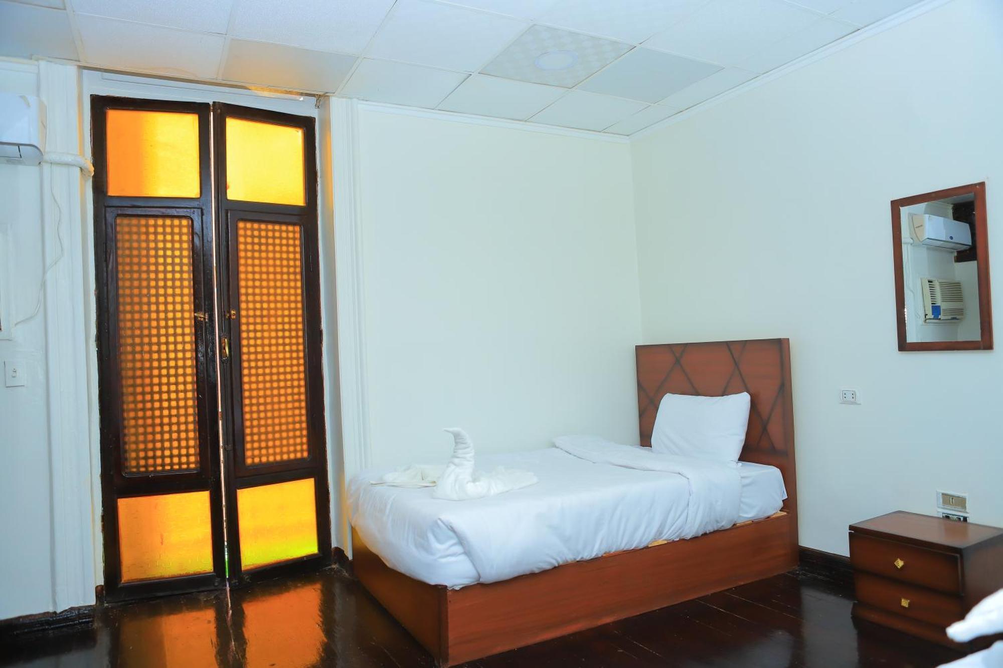Kings Palace Hostel Cairo Exterior photo